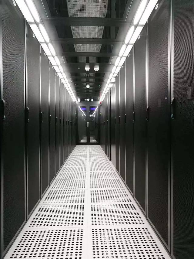 弱电工程施工现场3